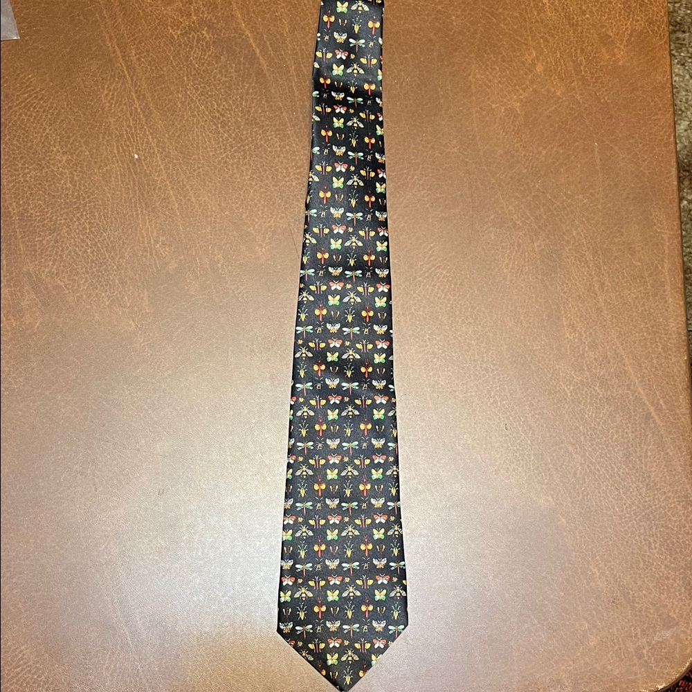 Black Butterfly Patterned Tie